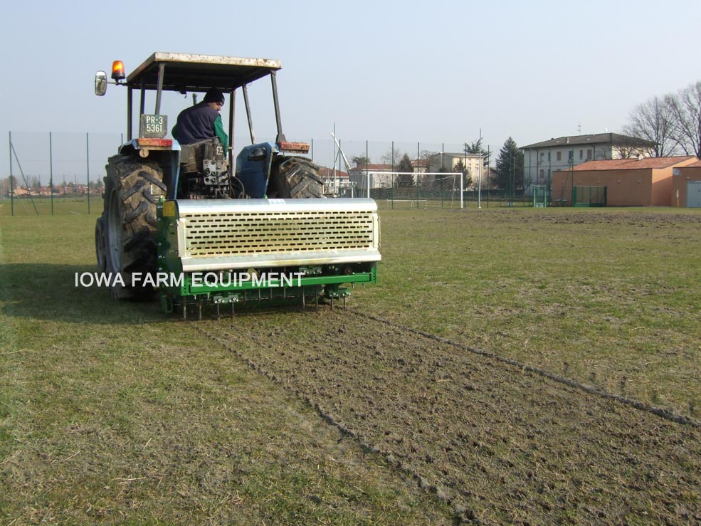 Selvatici Lawn and Turf Tractor Aeroking Aerators